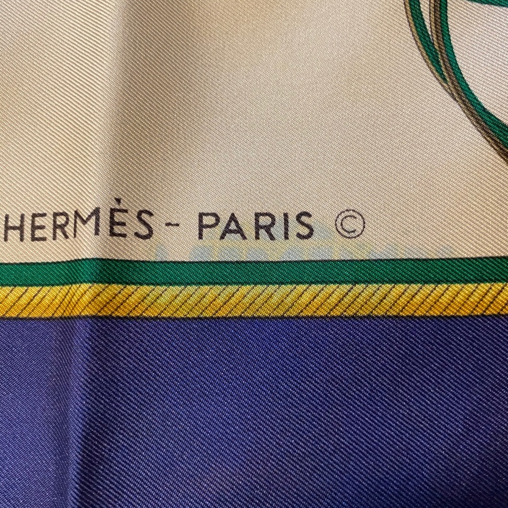 Vintage Hermès Scarf - Picture 4 of 12